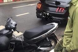 Xe máy vượt đèn đỏ tông vỡ đầu xế sang Ford Mustang và cách xử lý tình huống đi vào lòng người của chủ xe ô tô