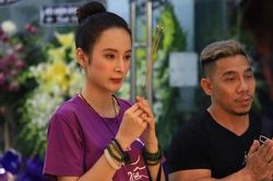 Angela Phương Trinh, Vân Sơn viếng tài tử Chánh Tín