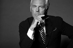 Giorgio Armani đã tạo dựng 'đế chế' thời trang toàn cầu như thế nào?