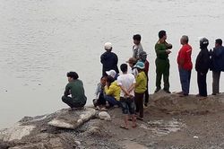 Lật thuyền đánh cá, hai vợ chồng tử vong