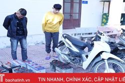 2 thanh niên làng ở Thạch Hà 1 tháng 'thổi bay' 36 bình ắc quy ô tô