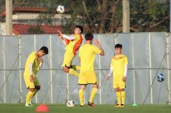 U23 Việt Nam tập luyện trên sân Chang Training Ground 1