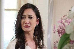 Trước mặt tình cũ của con trai, mẹ chồng phũ phàng nói 'tốt mái hại trống', nàng dâu nín nhịn rồi hôm sau cho mẹ chồng chiêm ngưỡng vài thứ