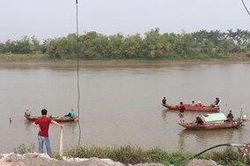 Lật thuyền chài lưới trong đêm 2 vợ chồng tử vong, 3 con nhỏ bơ vơ