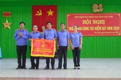 VKSND tỉnh Trà Vinh đón nhận Cờ 'đơn vị xuất sắc phong trào thi đua'