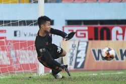 Những pha cứu thua ấn tượng nhất của các thủ môn tại V.League 2019