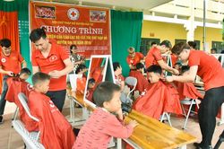 Trên 100 nghìn người nghèo được trợ giúp nhân đạo