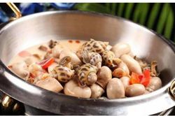 Ăn phải ốc độc, một ngư dân Quảng Bình chết, 7 người nguy kịch