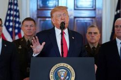 Ông Trump mong không phải dùng 'tên lửa lớn' với Iran