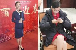 Angelababy mặc đồ tiếp viên hàng không cực xinh đẹp nhưng đôi chân gầy lộ cả gân mới đáng nói
