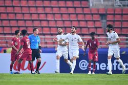 Hàng thủ thi nhau mắc sai lầm, U23 Qatar chia điểm với U23 Syria