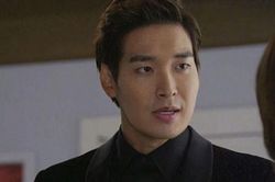 Rể út sĩ diện mừng tuổi bố mẹ vợ gấp 5 lần rể cả, bố vợ có hành động khiến ai cũng ngỡ ngàng