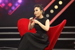 Cẩm Ly: 'Tôi đã khóc nức nở khi phải đón Giao thừa trong xe'