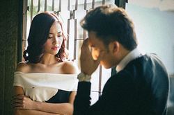 Khi ân ái với bồ nhí, đàn ông ngoại tình nào cũng tồn tại 4 suy nghĩ này