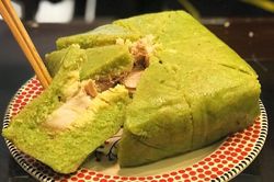 Dung dị bánh chưng chay, độc đáo nhân cá hồi