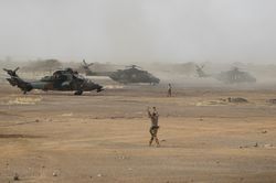 Người dân Mali biểu tình phản đối sự hiện diện của quân đội nước ngoài