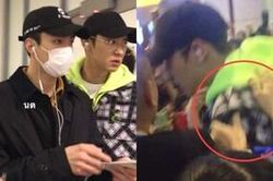 Sehun - Chanyeol (EXO) bị 'bóp nghẹt' tại sân bay Nội Bài, fan lo lắng chất lượng bảo an ở '2020 Super K-pop Concert' sẽ tệ hại thế nào?