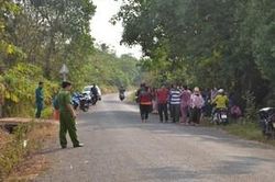 Đánh chết hàng xóm vì con bò đi sang vườn