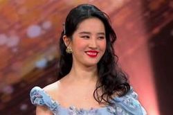 Với ngoại hình tăng cân mũm mĩm, còn đâu nhan sắc thần tiên tỷ tỷ của Lưu Diệc Phi