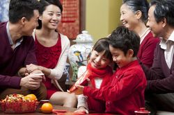 Thời buổi này còn khư khư giữ vợ ăn Tết nhà nội thì là 'tối cổ'