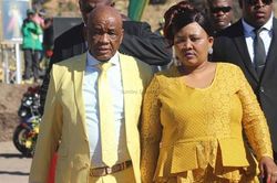 Cú điện thoại đáng ngờ từ hiện trường vụ giết hại phu nhân Thủ tướng Lesotho