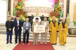 Chùa Viên Quang tổng kết hoạt động phật sự, trao tặng quà Tết cho người nghèo