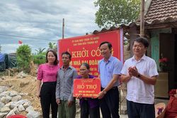 Lo cho người nghèo bằng những việc làm thiết thực