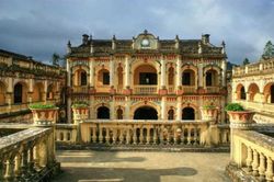 Khám phá dinh thự Vua Mèo một thời lừng lẫy xứ Bắc Hà