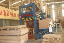 Quảng Trị: Tinh gọn thủ tục hành chính để thu hút doanh nghiệp