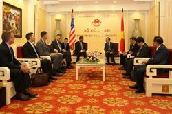 Hoa Kỳ chi hơn 8 tỉ đồng đầu tư thiết bị chuyên dụng phòng chống ma túy