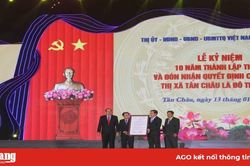 TX. Tân Châu kỷ niệm 10 năm thành lập và đón nhận quyết định công nhận trở thành đô thị loại III