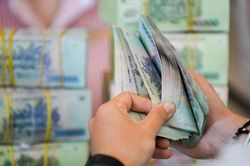 'Tôi choáng váng khi nhìn khoản trừ thuế thưởng Tết'