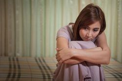 Sinh con sau khi vật vã 4 tiếng với cơn chuyển dạ, em được bố chồng trao thưởng ngay 200 triệu, nhưng từ khi ở viện về, bỗng dưng em nhận ra một điều kỳ quái