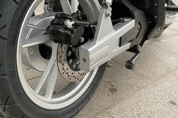 Xe máy điện eSH của Pega cạnh tranh với xe máy SH của Honda Việt Nam