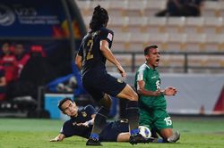 Những pha vào bóng quyết liệt của U23 Thái Lan và Iraq