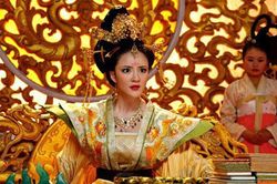 Rùng mình với hàng loạt tội ác man rợ của hoàng hậu đầu tiên thời nhà Hán