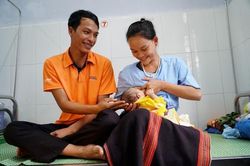 Mang cơ hội chăm sóc sơ sinh thiết yếu đến với phụ nữ dân tộc thiểu số