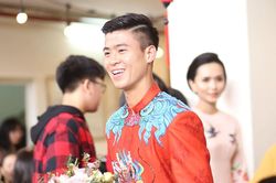Chú rể Duy Mạnh điển trai 'hết nấc' sang nhà Quỳnh Anh đón dâu