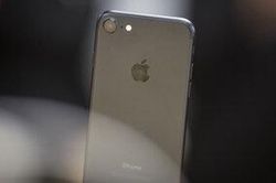 FBI có thể dễ dàng mở khóa iPhone mà không cần Apple giúp