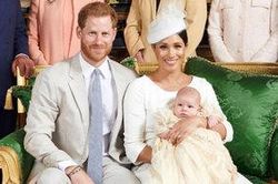 Lý do cay đắng khiến bé Archie chỉ được gặp anh chị họ vỏn vẹn hai lần