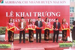 Agribank Chi nhánh tỉnh Sơn La: Khai trương máy gửi – rút tiền tự động AutoBank tại Mai Sơn
