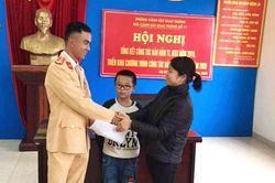 Một học sinh bị lạc trên Đại lộ Thăng Long