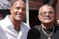 Cha của 'The Rock' Dwayne Johnson qua đời