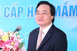 Bộ trưởng GD&ĐT: Giáo viên mầm non áp lực nhưng lương thấp nhất
