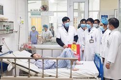 Bệnh viện sẵn sàng trực cấp cứu dịp Tết