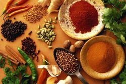 Những thực phẩm người bệnh dạ dày cần kiêng trong ngày Tết
