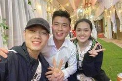 Xuân Trường về Việt Nam, dự đám hỏi của Duy Mạnh và Quỳnh Anh