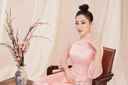 Khoe sắc với loạt áo dài Tết, Hoa hậu Lương Thùy Linh thanh tao đến lạ vì điểm thú vị này