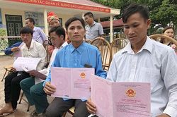 Mường Nhé đang sáng dần
