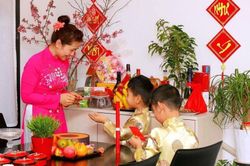 Tết giờ hơn hẳn Tết xưa, sao cứ than vãn mãi?